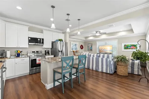 563 Mount Piney Avenue NE St Petersburg FL 33702