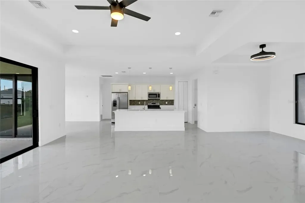 2915 23rd Street SW Lehigh Acres FL 33976
