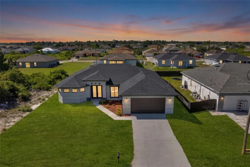 2915 23rd Street SW Lehigh Acres FL 33976