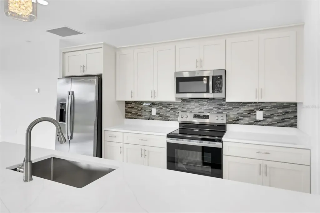 2915 23rd Street SW Lehigh Acres FL 33976