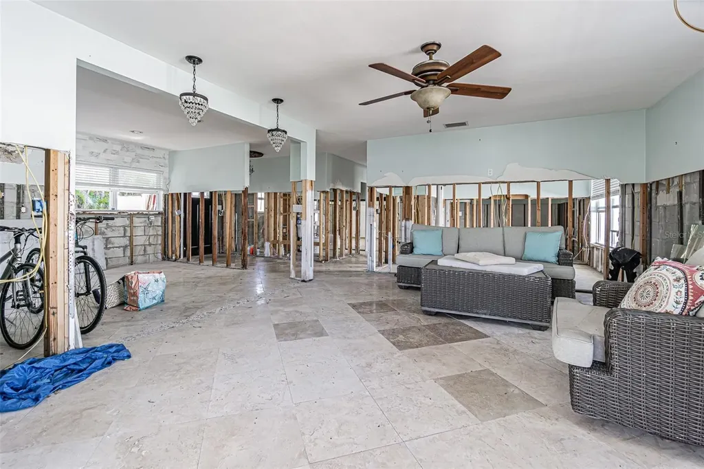 16101 4th Street E Redington Beach FL 33708