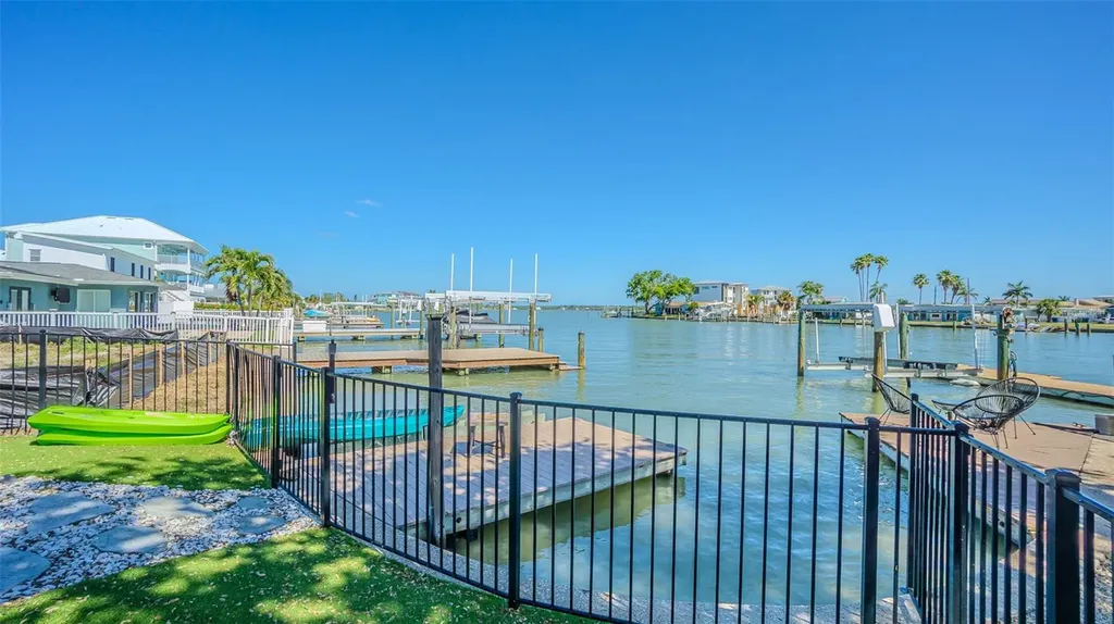 16101 4th Street E Redington Beach FL 33708