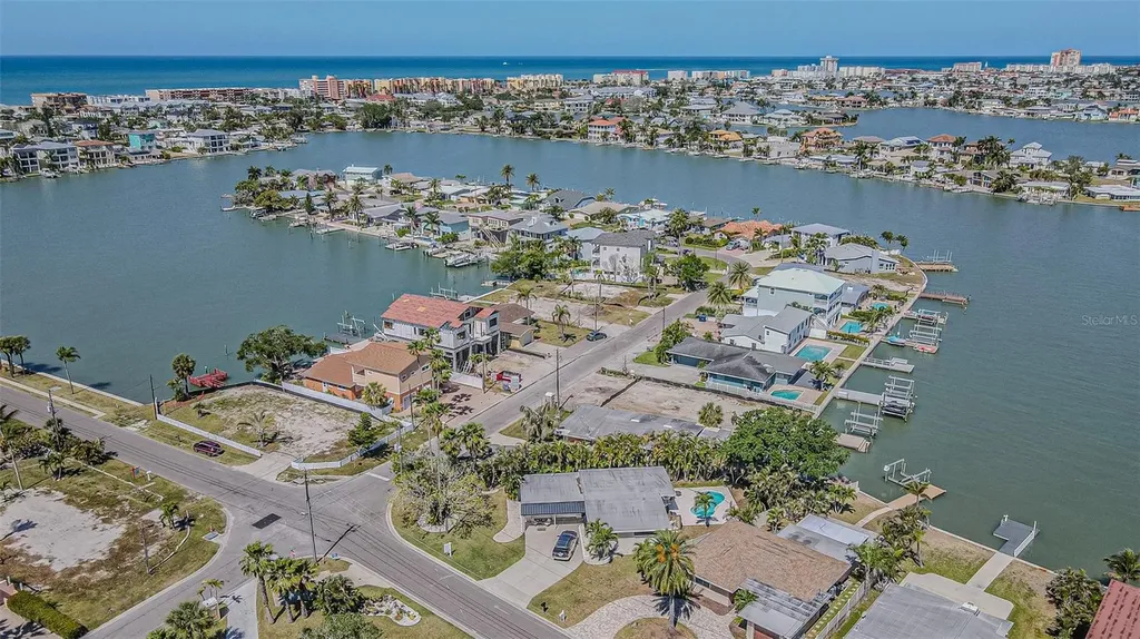 16101 4th Street E Redington Beach FL 33708