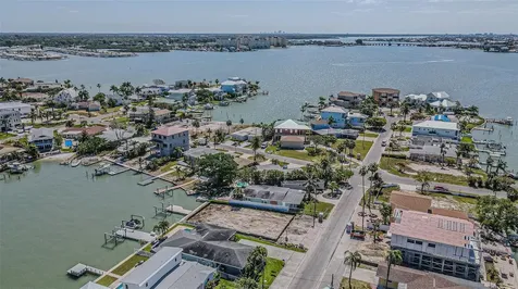 16101 4th Street E Redington Beach FL 33708
