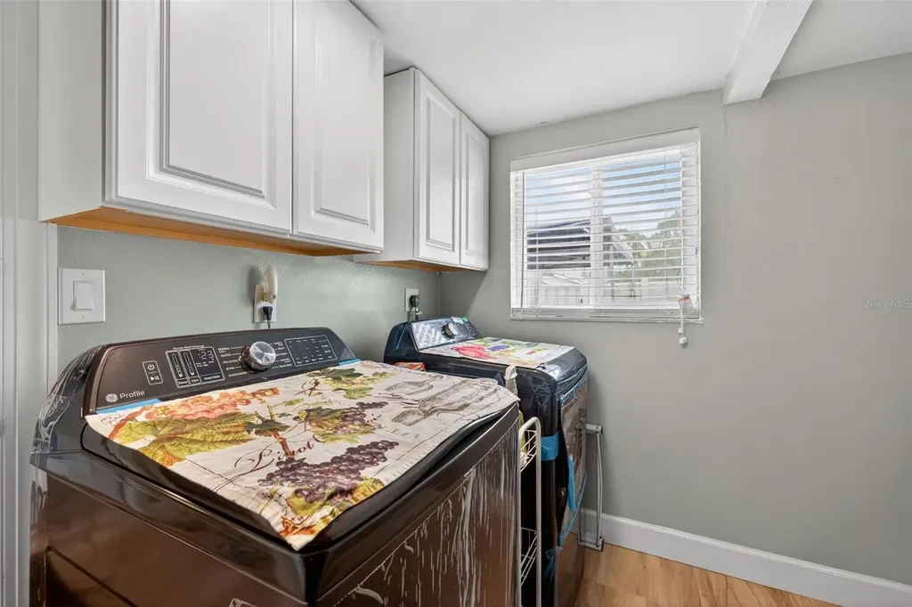 6537 Cape Hatteras Way NE St Petersburg FL 33702