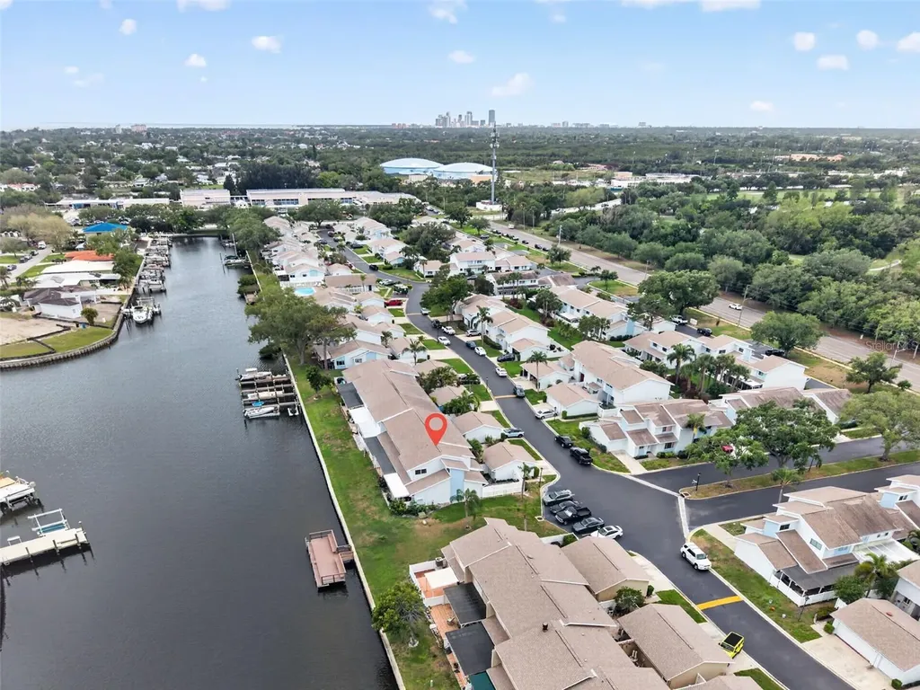 6537 Cape Hatteras Way NE St Petersburg FL 33702