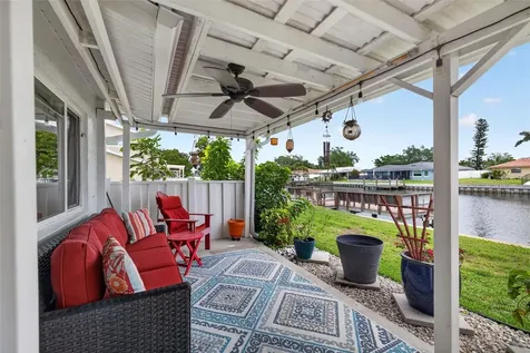 6537 Cape Hatteras Way NE St Petersburg FL 33702