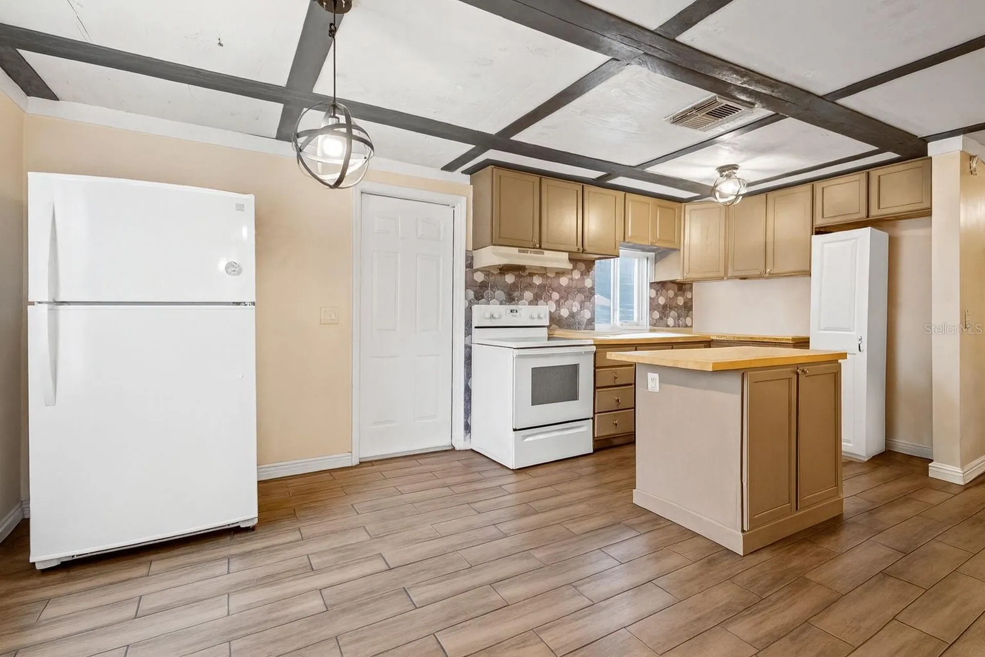 2526 26th Street S St Petersburg FL 33712