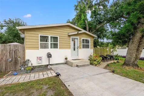 2526 26th Street S St Petersburg FL 33712