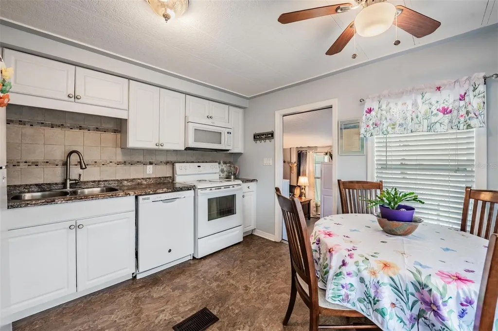 7048 El Meyers Street Zephyrhills FL 33541