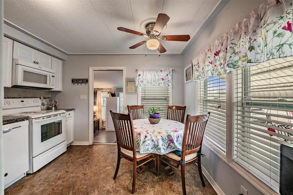 7048 El Meyers Street Zephyrhills FL 33541