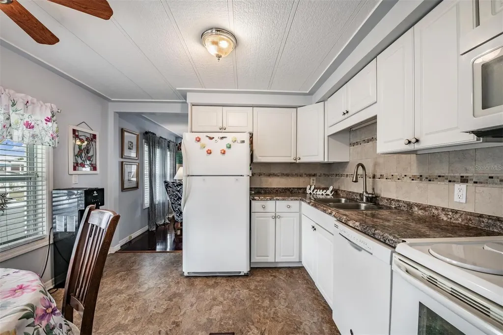 7048 El Meyers Street Zephyrhills FL 33541