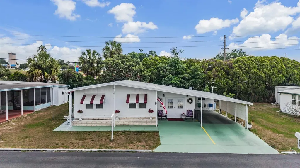 7048 El Meyers Street Zephyrhills FL 33541