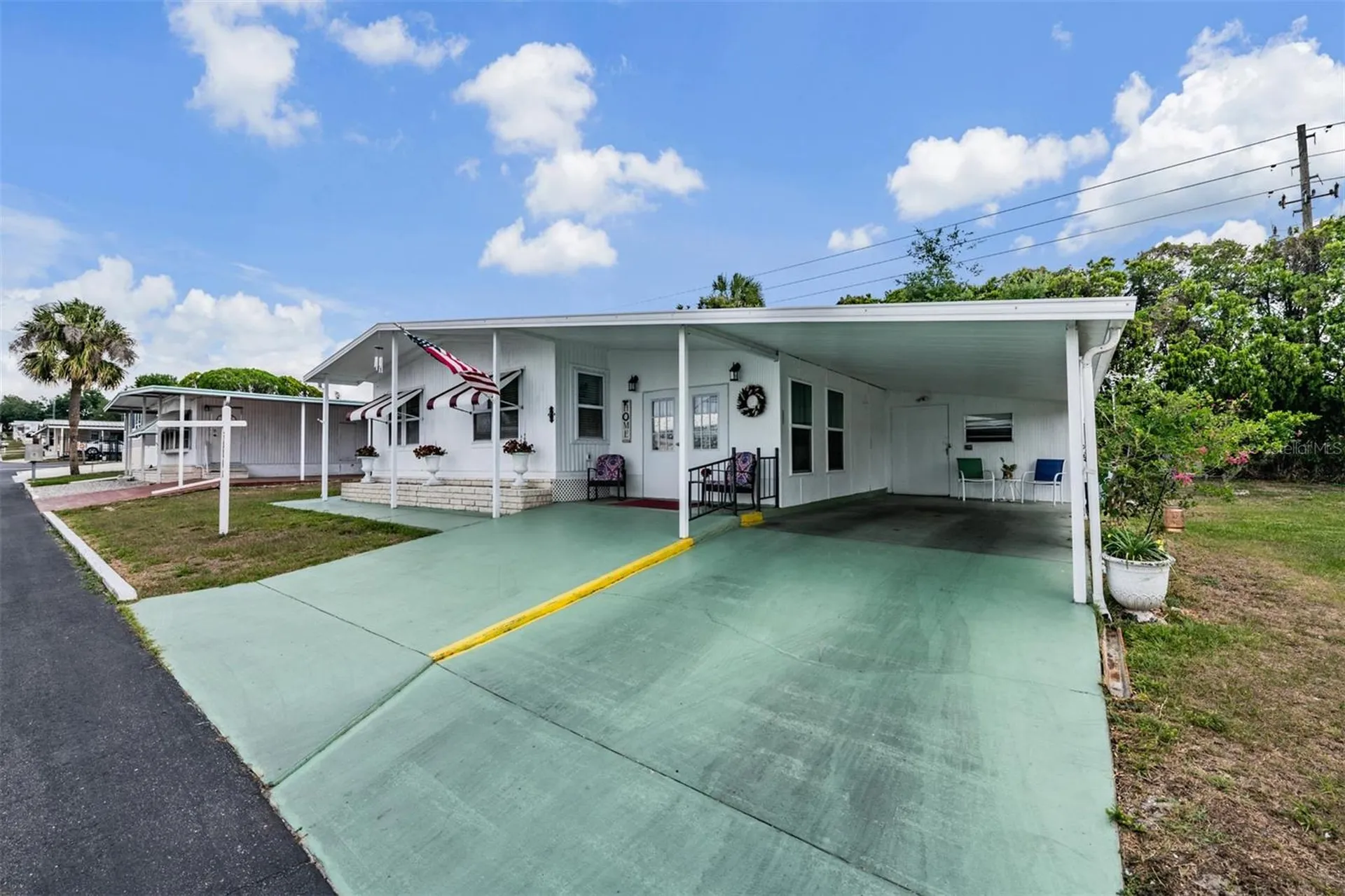 7048 El Meyers Street Zephyrhills FL 33541