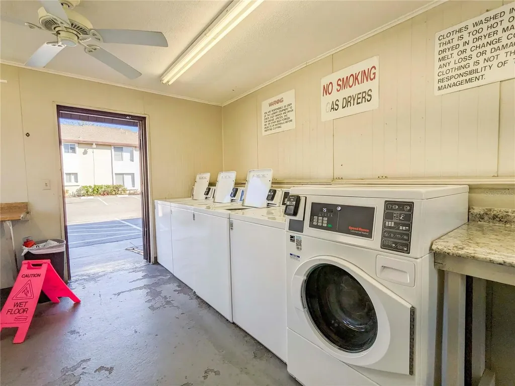 2752 Hidden Lake Boulevard Sarasota FL 34237