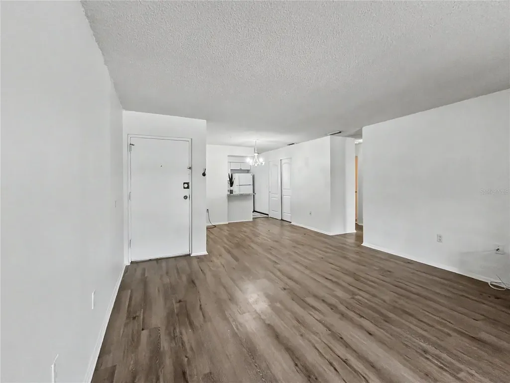 2752 Hidden Lake Boulevard Sarasota FL 34237