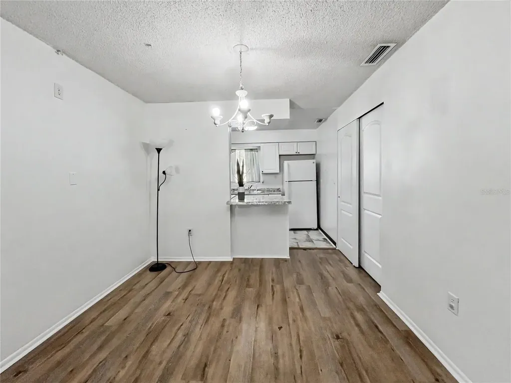 2752 Hidden Lake Boulevard Sarasota FL 34237