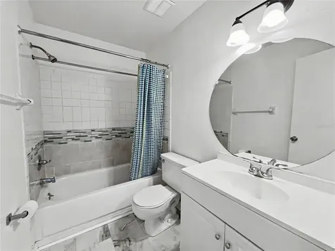 2752 Hidden Lake Boulevard Sarasota FL 34237