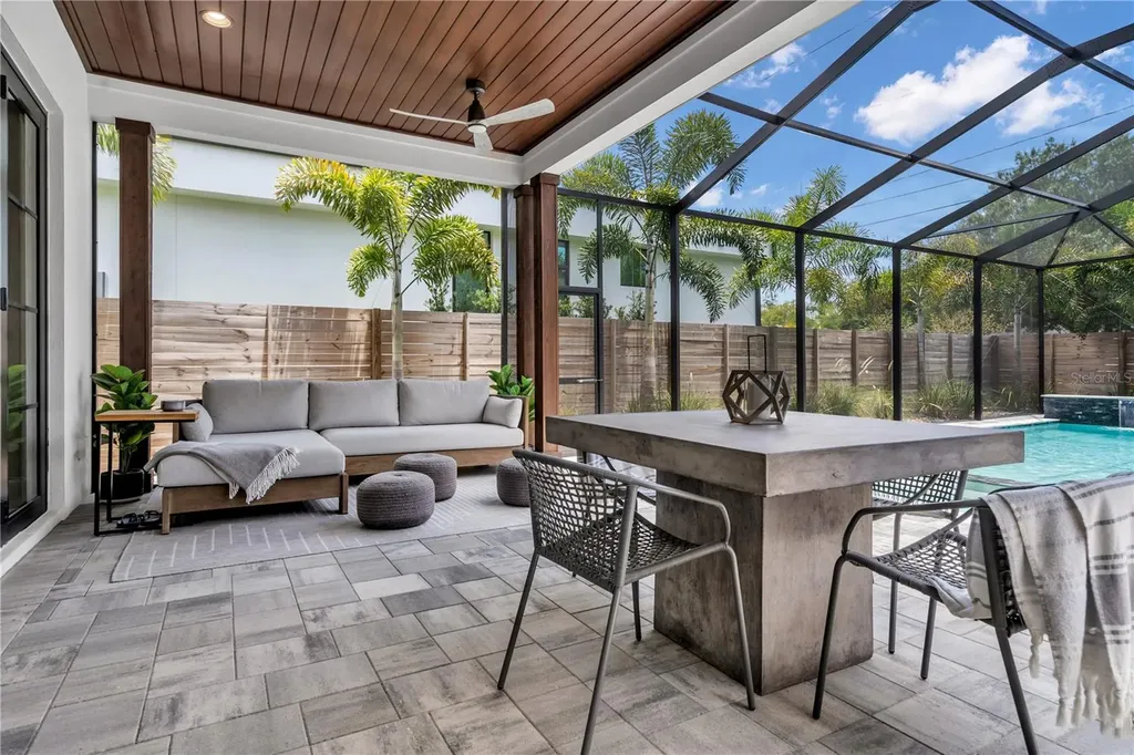 2308 N Ridgewood Avenue Tampa FL 33602