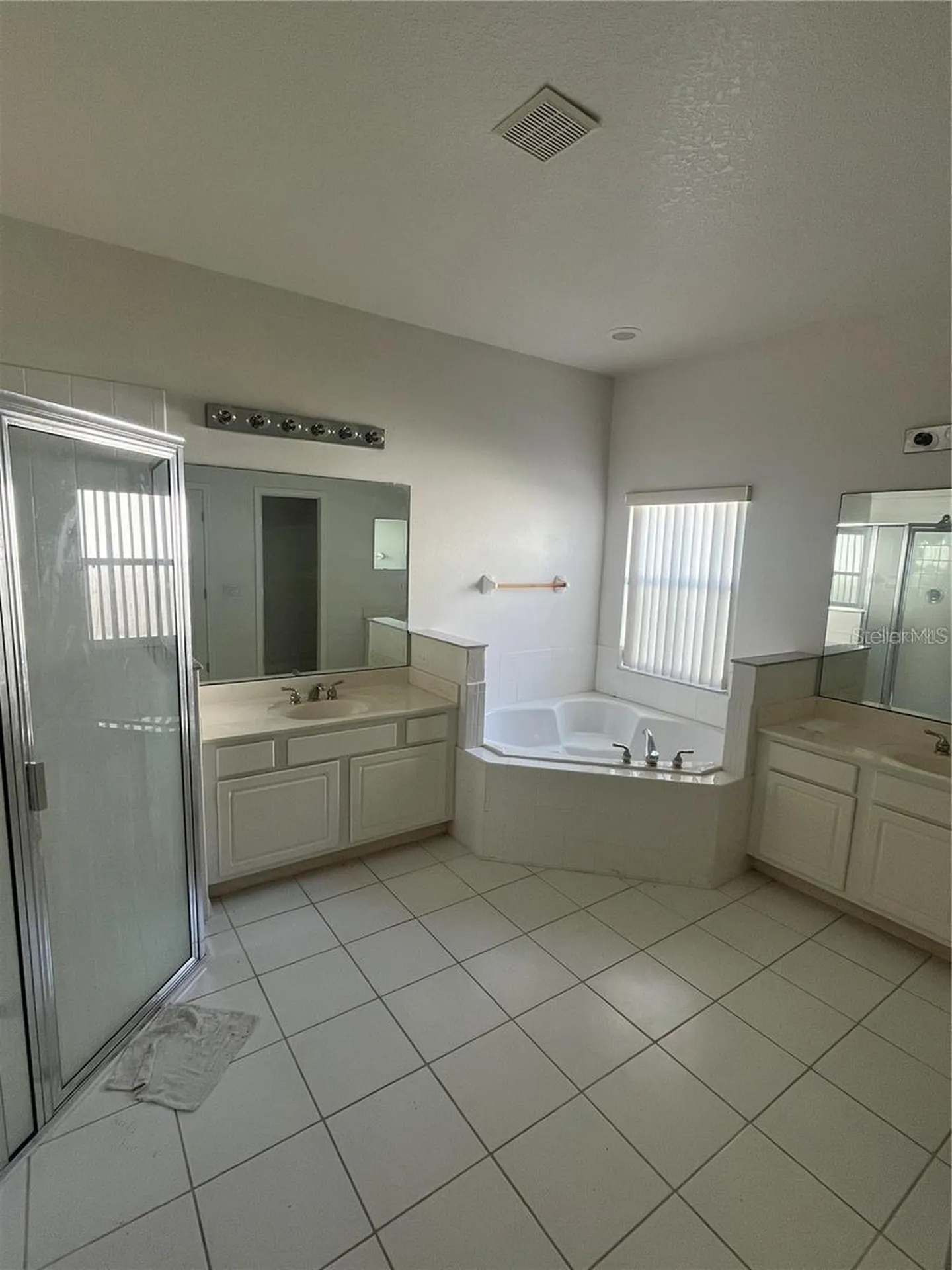 3557 Valleyview Drive Kissimmee FL 34746
