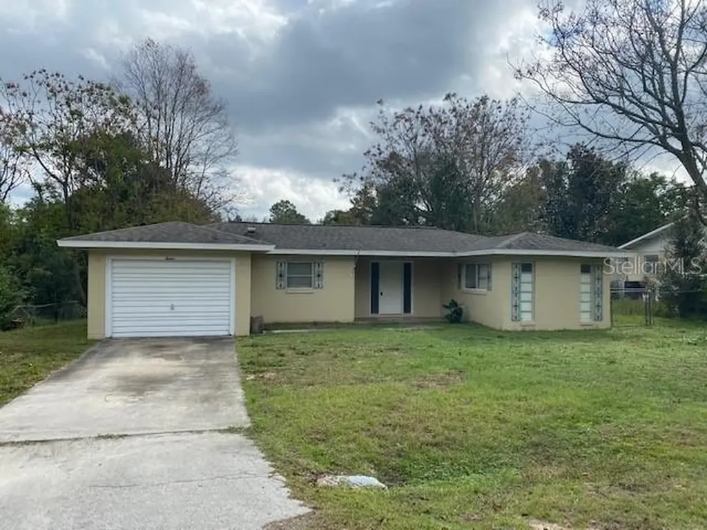 12 Spring Loop Ocala FL 34472