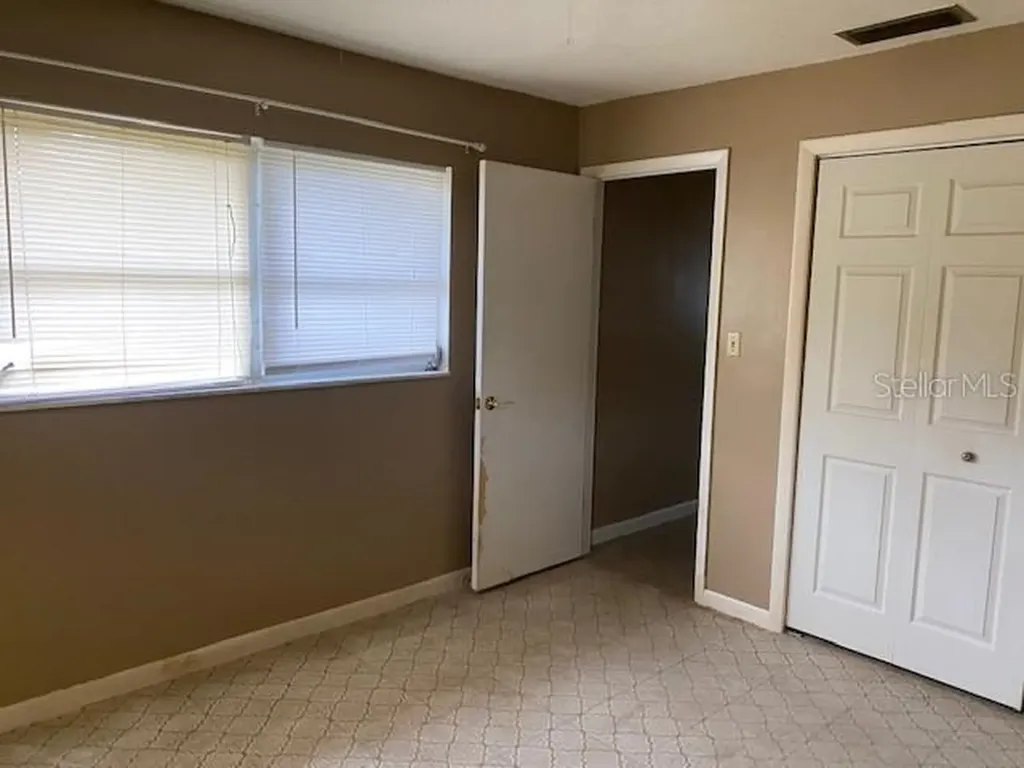 12 Spring Loop Ocala FL 34472
