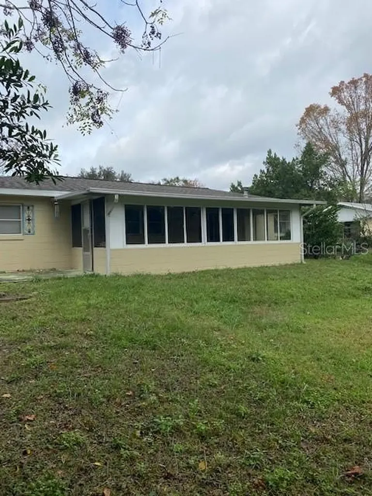12 Spring Loop Ocala FL 34472
