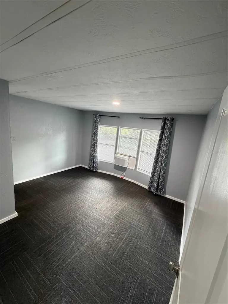 4605 NE 167th Place Citra FL 32113