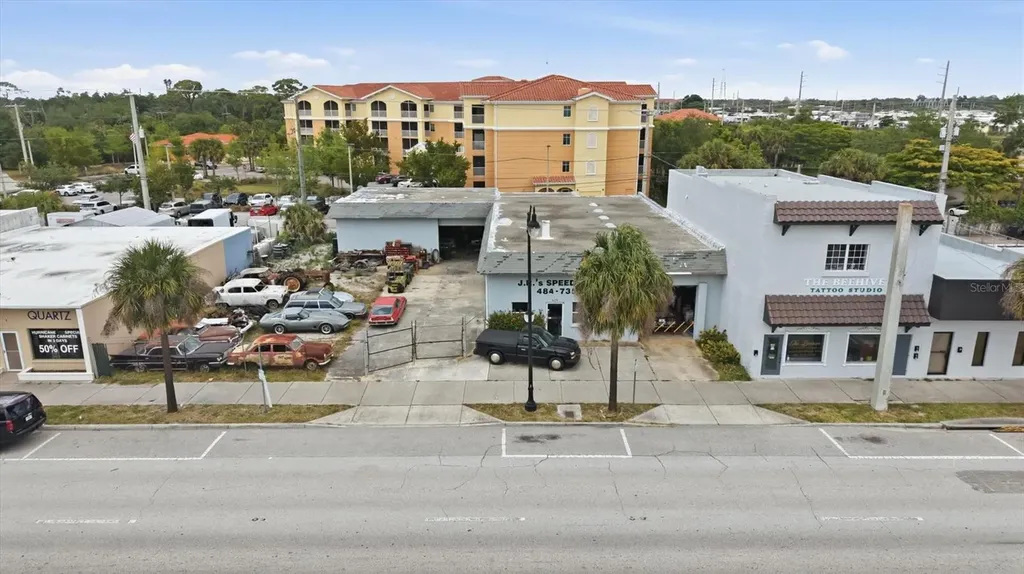 629 E Venice Avenue Venice FL 34285