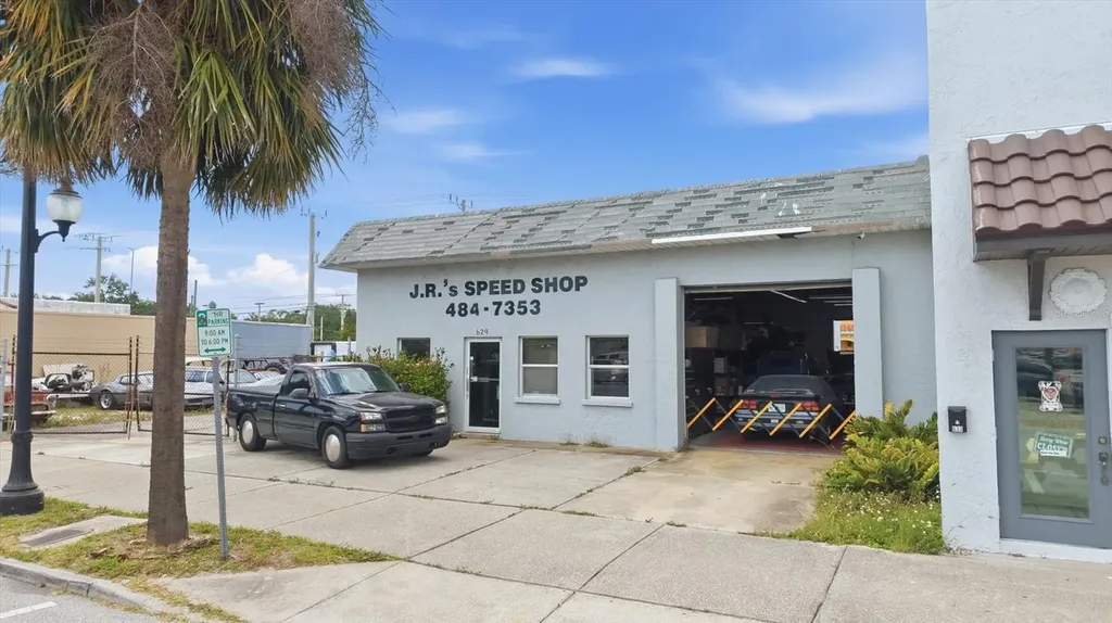 629 E Venice Avenue Venice FL 34285