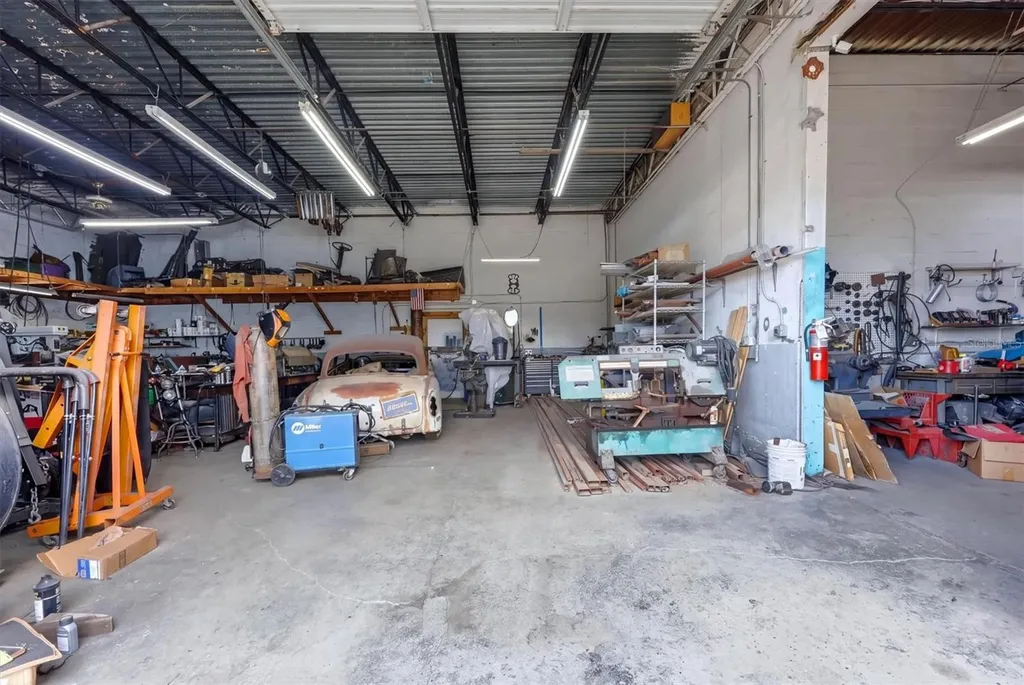 629 E Venice Avenue Venice FL 34285
