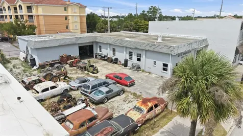 629 E Venice Avenue Venice FL 34285