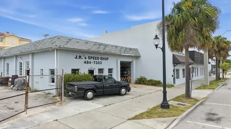 629 E Venice Avenue Venice FL 34285