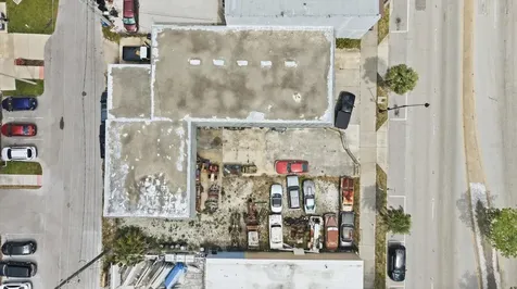629 E Venice Avenue Venice FL 34285