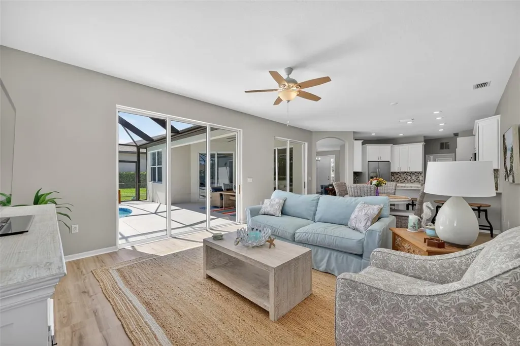 13332 Purple Finch Circle Lakewood Ranch FL 34202