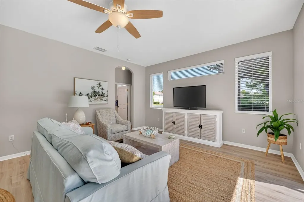 13332 Purple Finch Circle Lakewood Ranch FL 34202