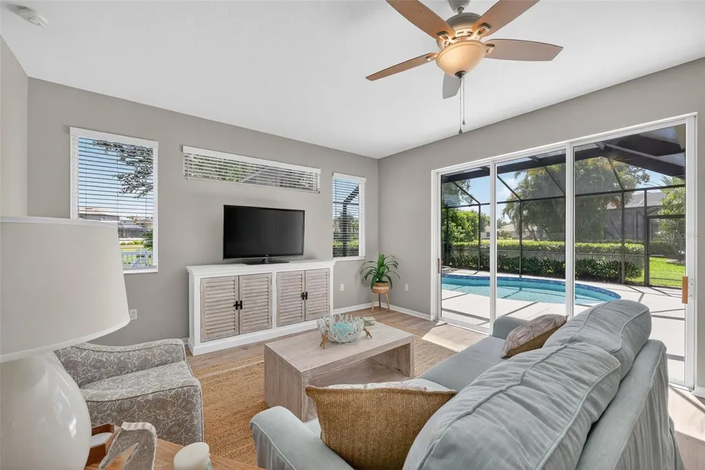 13332 Purple Finch Circle Lakewood Ranch FL 34202