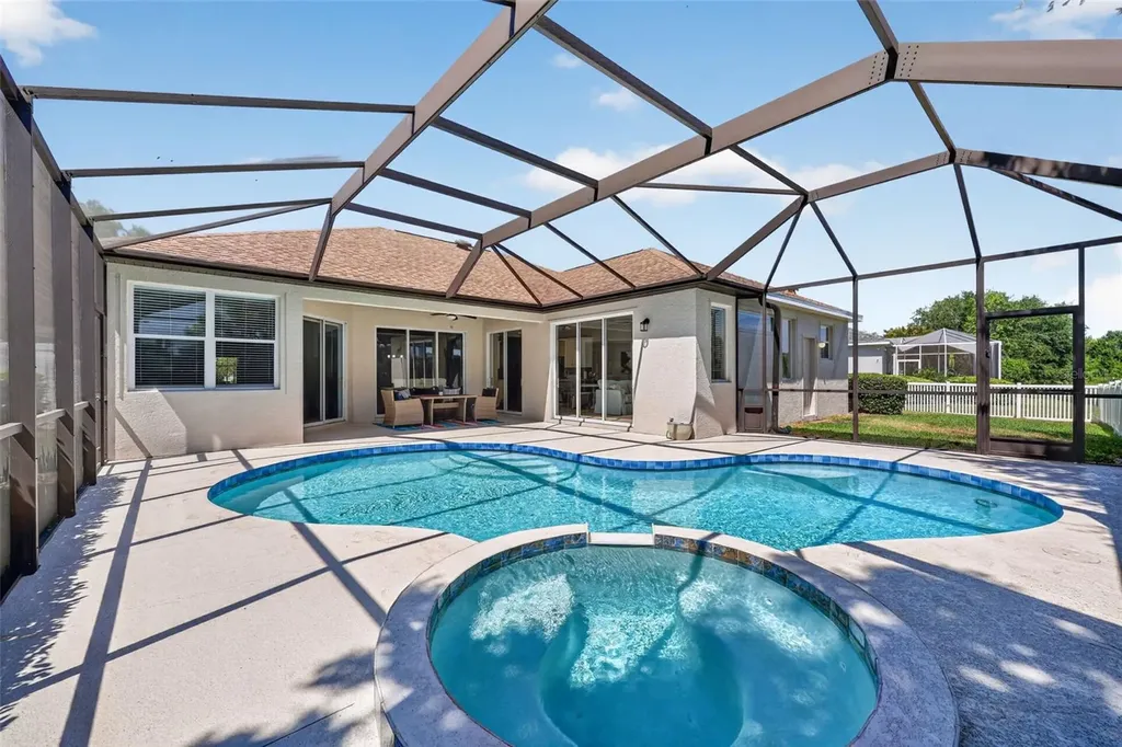 13332 Purple Finch Circle Lakewood Ranch FL 34202