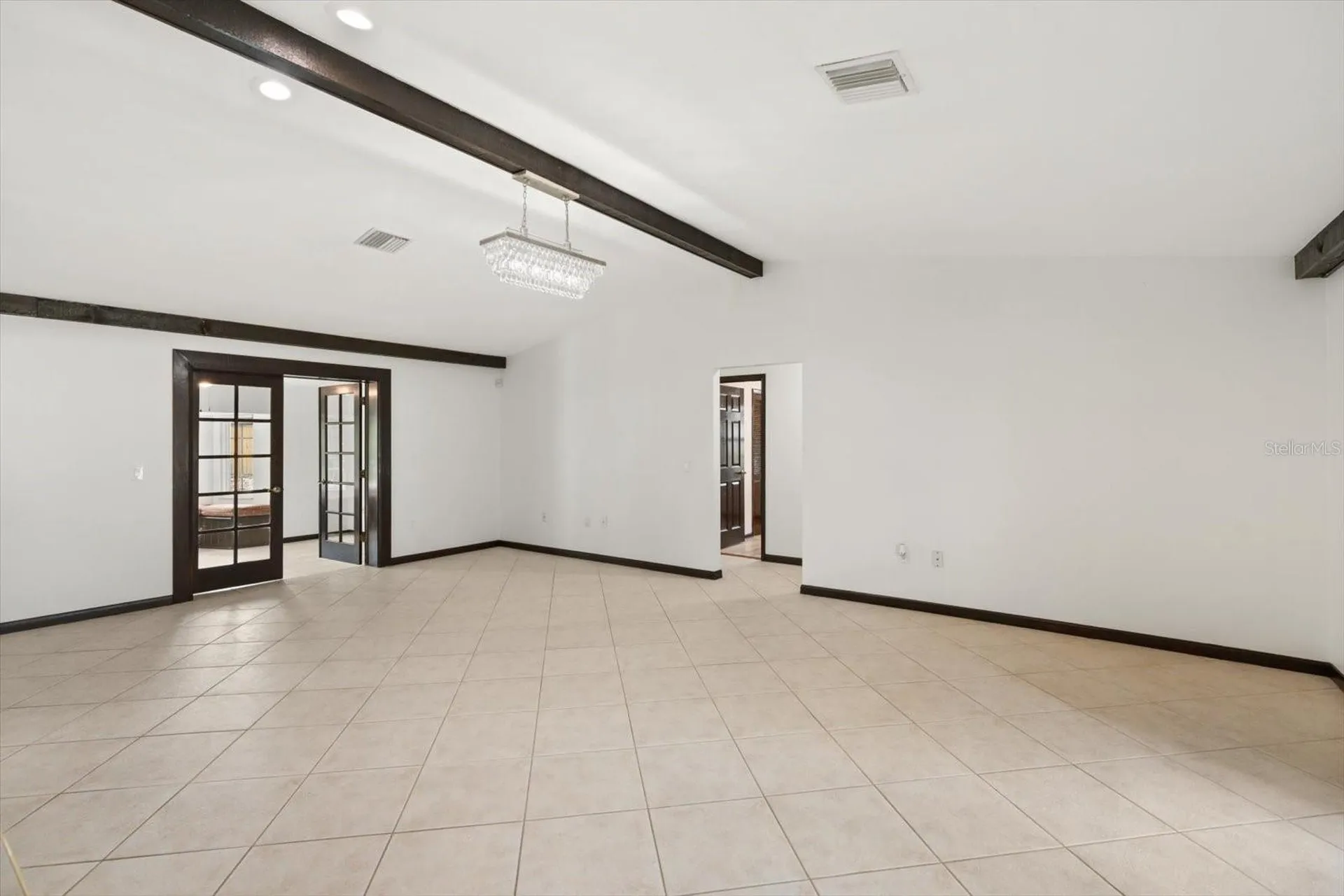 4940 Caspian Court Orlando FL 32819