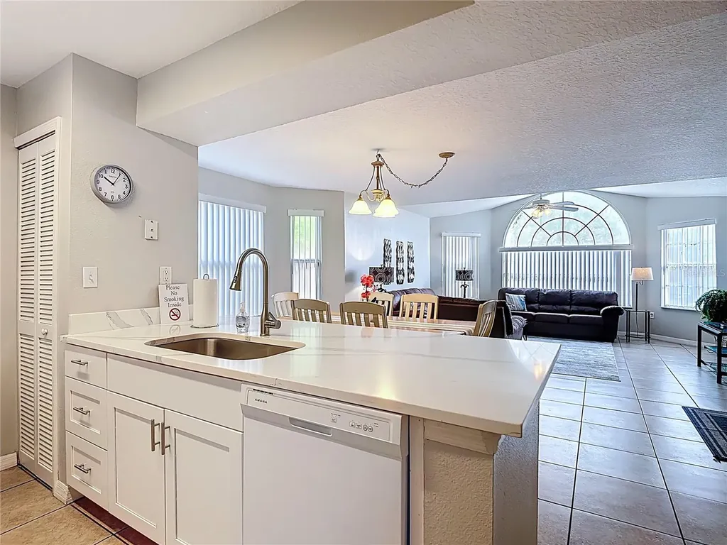 8710 Rain Forest Place Kissimmee FL 34747