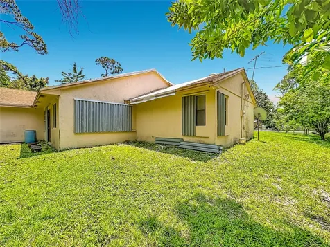 12821 86th Road N West Palm Beach FL 33412