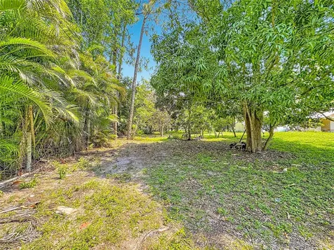 12821 86th Road N West Palm Beach FL 33412