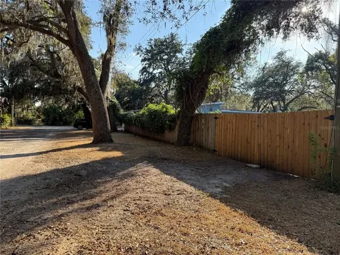 Lakeside Drive Brandon FL 33510