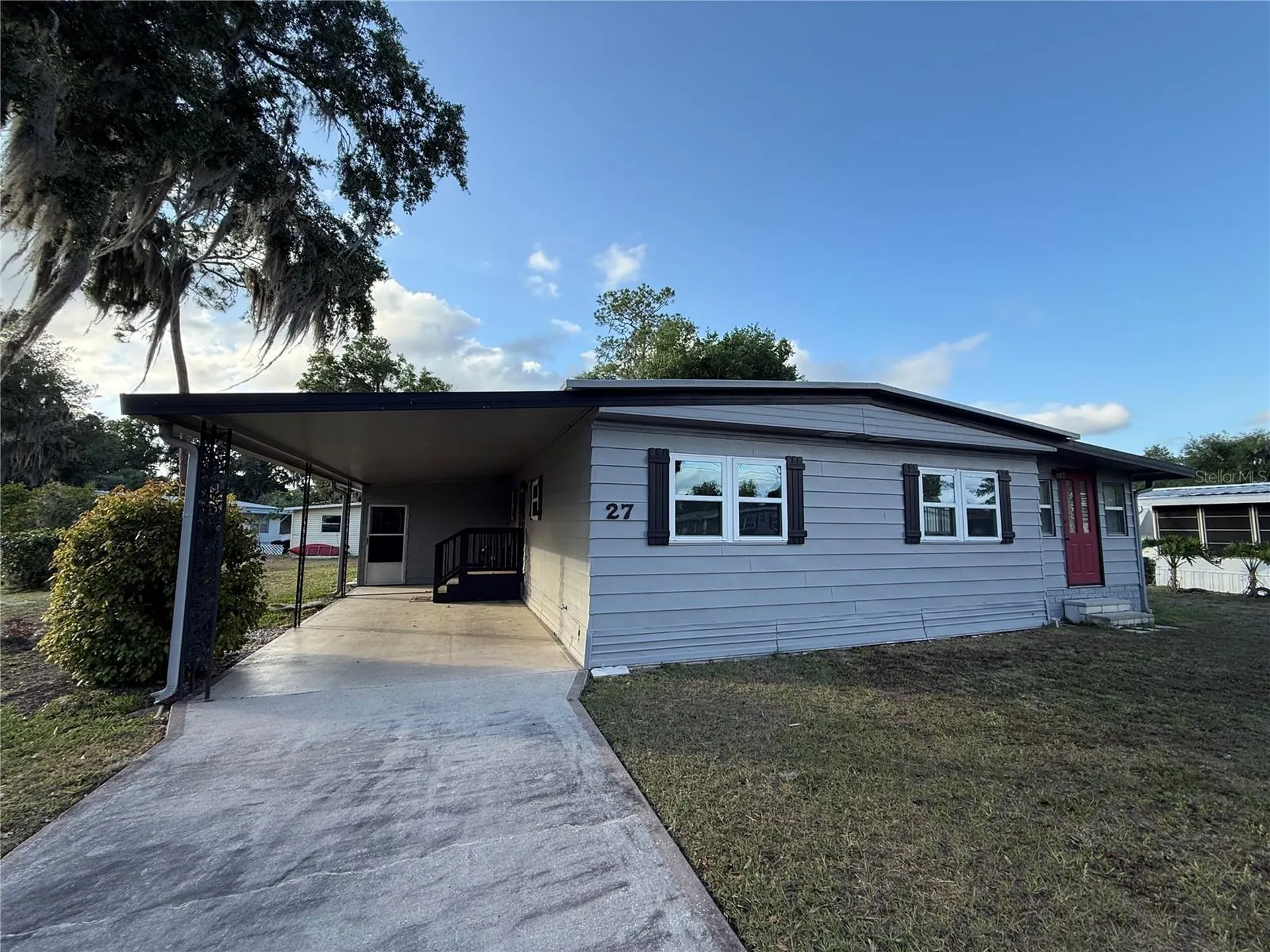27 S Bobwhite Road Wildwood FL 34785