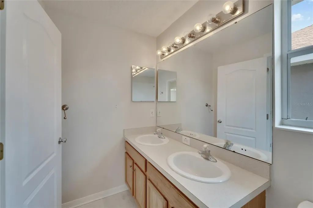 411 Durham Shore Court Apollo Beach FL 33572