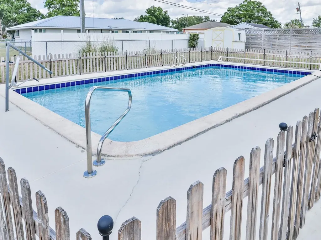 4834 Easton Street Lake Wales FL 33859