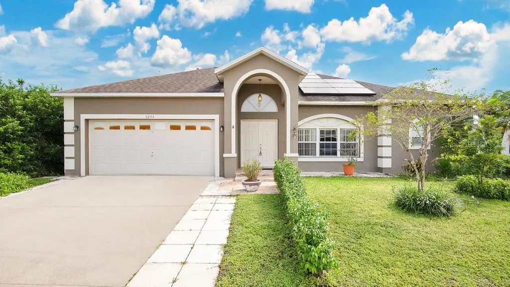 5203 Jasmine Trace Lane Kissimmee FL 34758