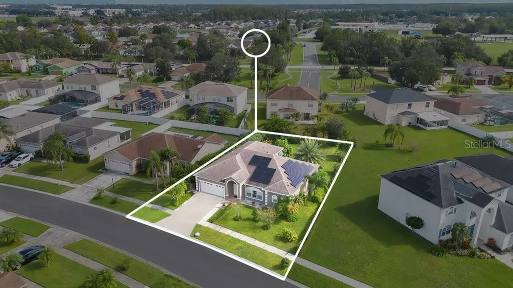 5203 Jasmine Trace Lane Kissimmee FL 34758