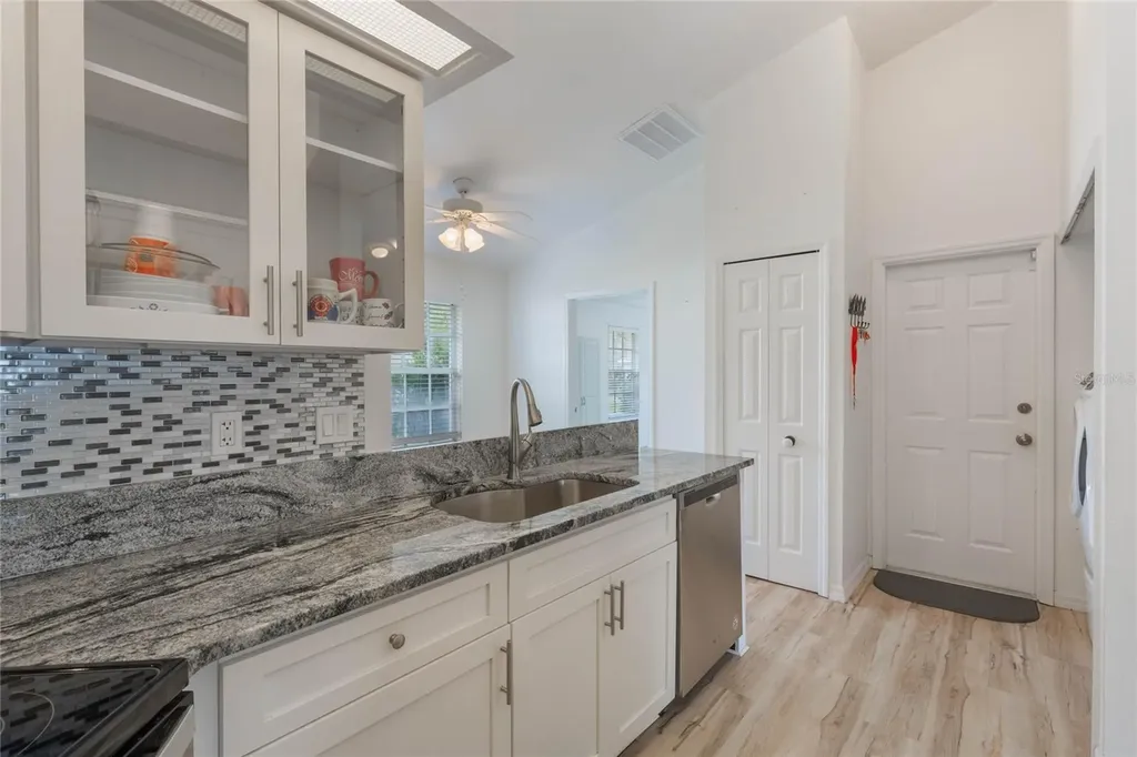 615 Juniper Way Tavares FL 32778