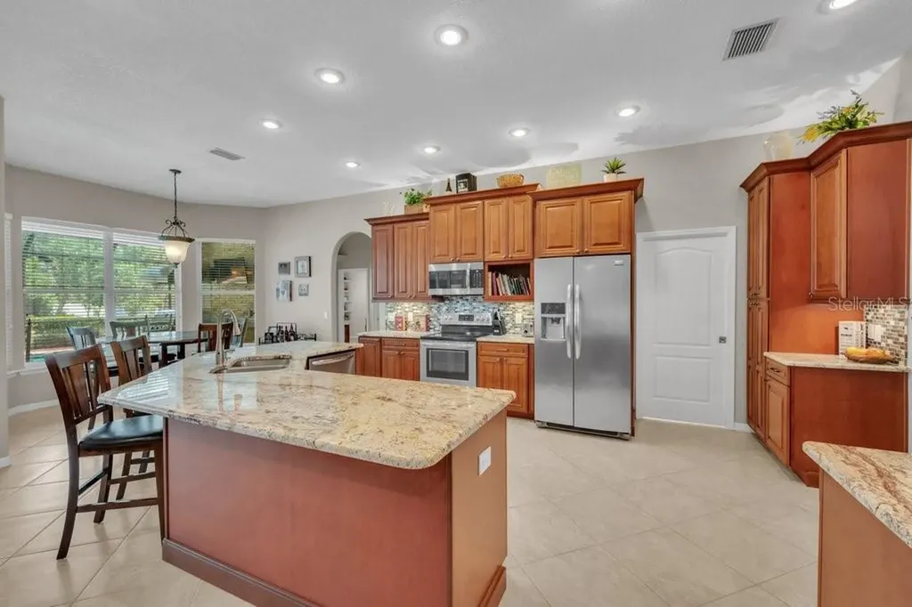 2221 Valrico Forest Drive Valrico FL 33594
